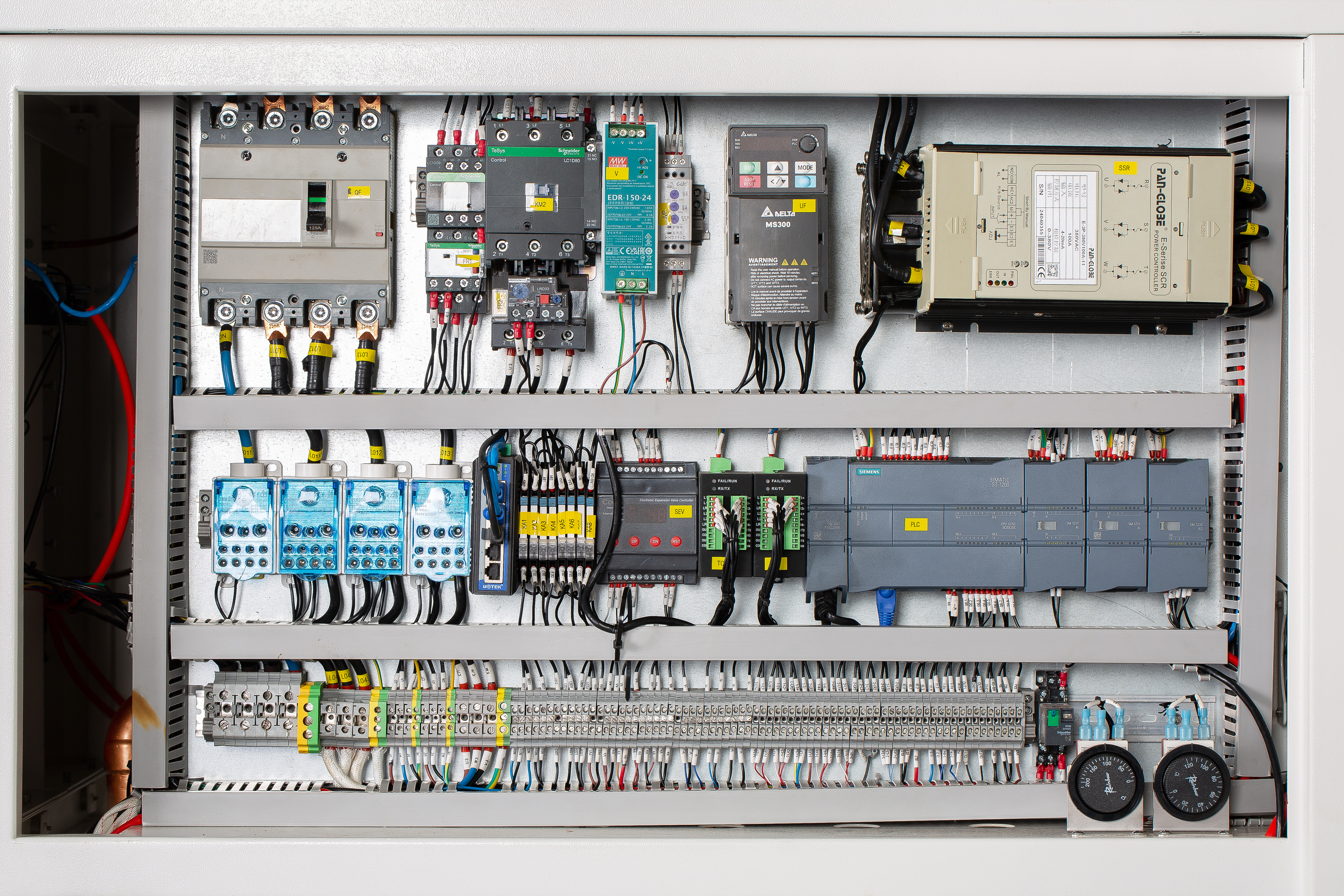 ZF8A9088.jpg